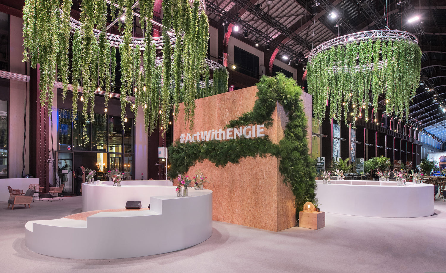 Comment créer un espace de réception accueillant sur un stand d'exposition ?